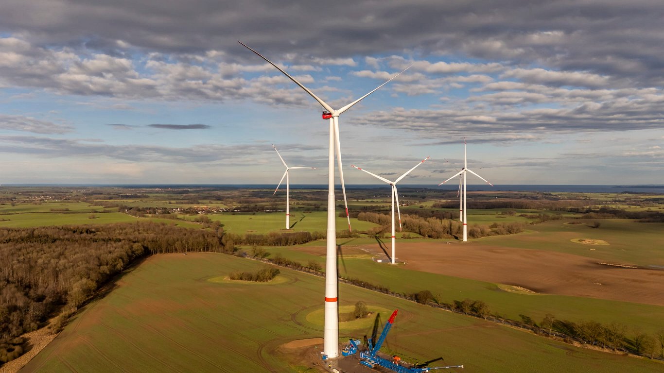 Latvijā izstrādāta revolucionāra sistēma putnu drošībai vēja parkos