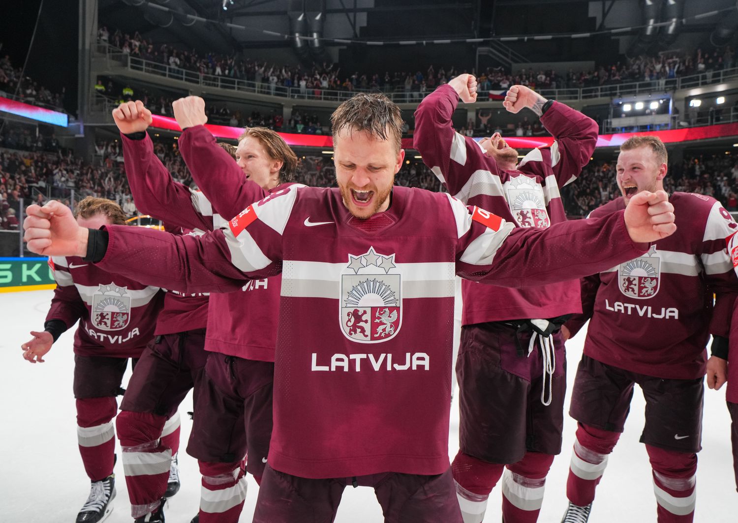 IIHF spēka rangs atklāts: Latvija augšup pēc vēsturiskās uzvaras pret ASV