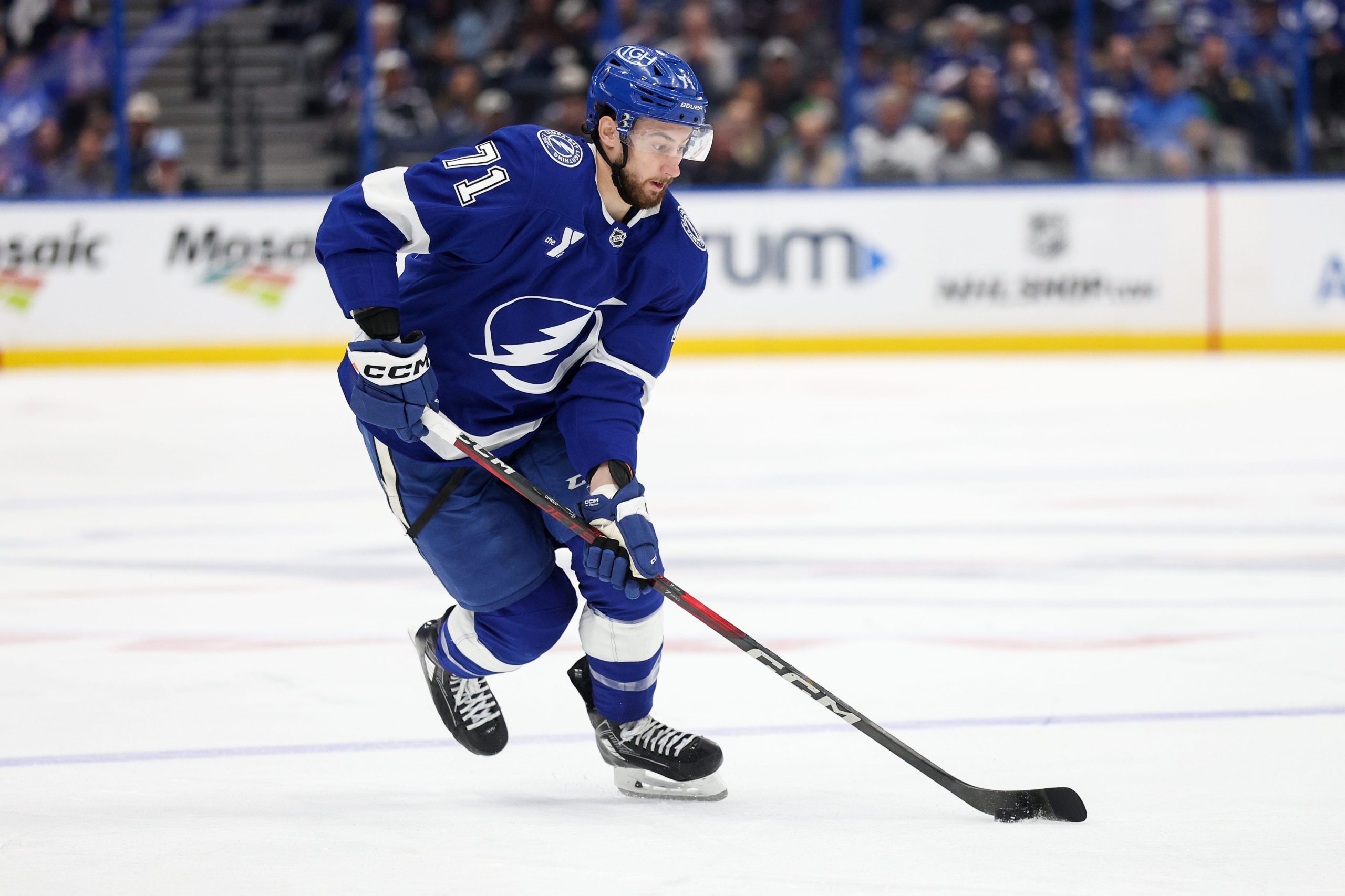 NHL: Selke balvai nominēti labākie aizsardzības uzbrucēji, tostarp Cirelli no “Lightning”