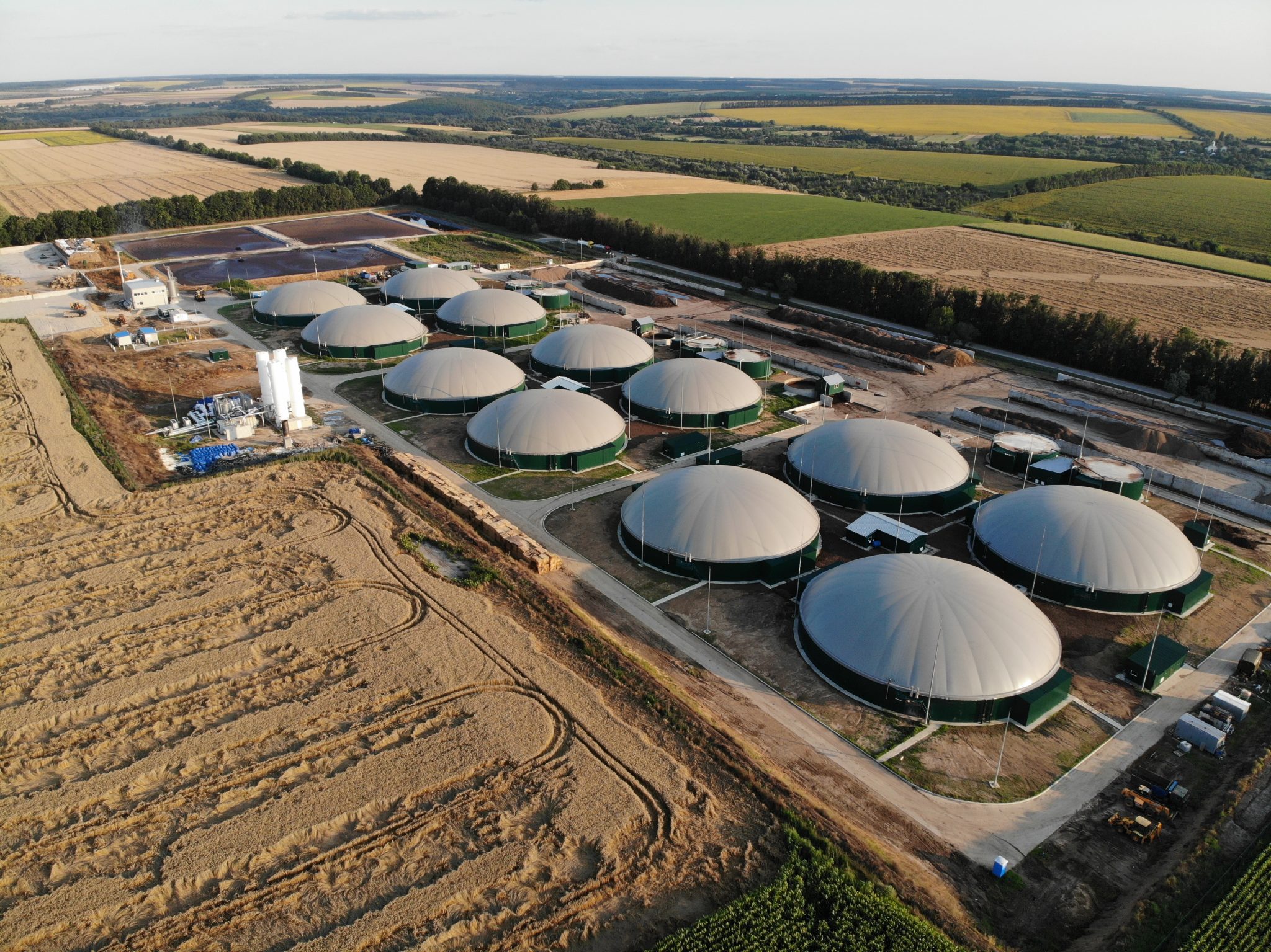 Lēdurgā top moderna biometāna ražotne: “Next Biogas” piesaista 26,8 miljonu eiro investīcijas