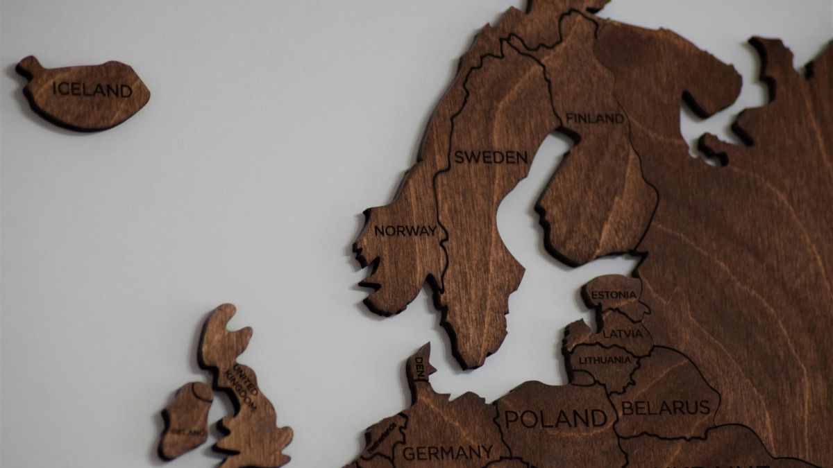 OECD Prezentē Jaunāko Ekonomikas Pārskatu par Latviju: Ieskats un Rekomendācijas
